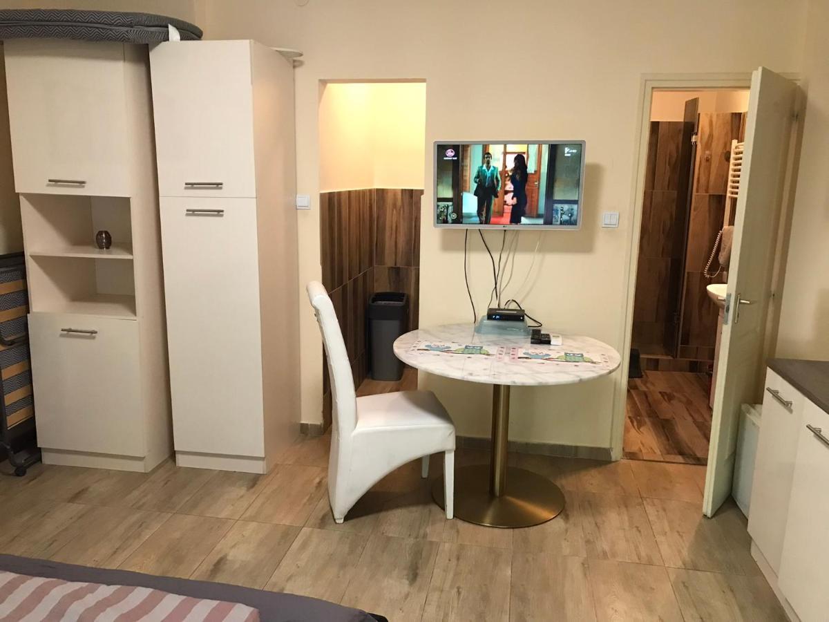 Roland Apartmant Zuglo Budapeste Exterior foto